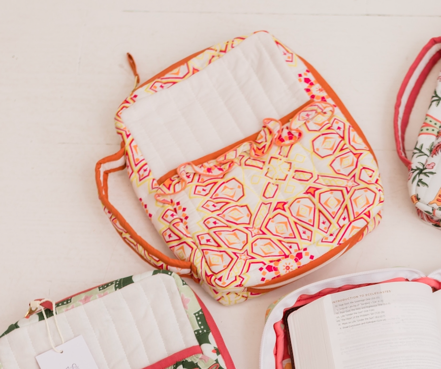 Soleil Court Luxe | Quilted Bible Cover