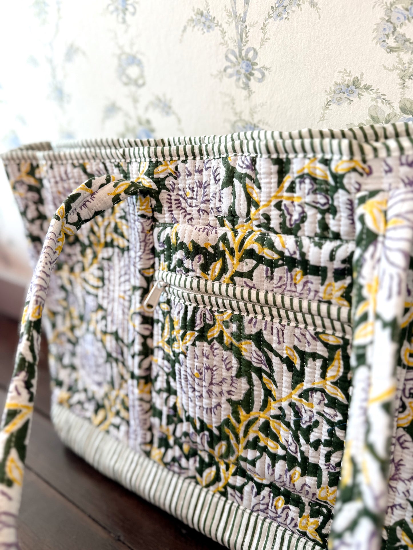 HoneySuckle Bucket Tote
