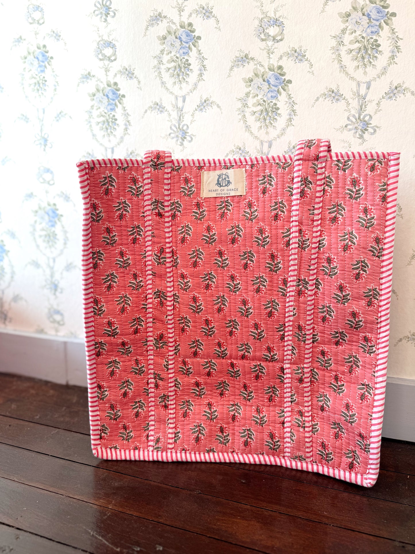 Rosebud Grace Regular Quilted Tote