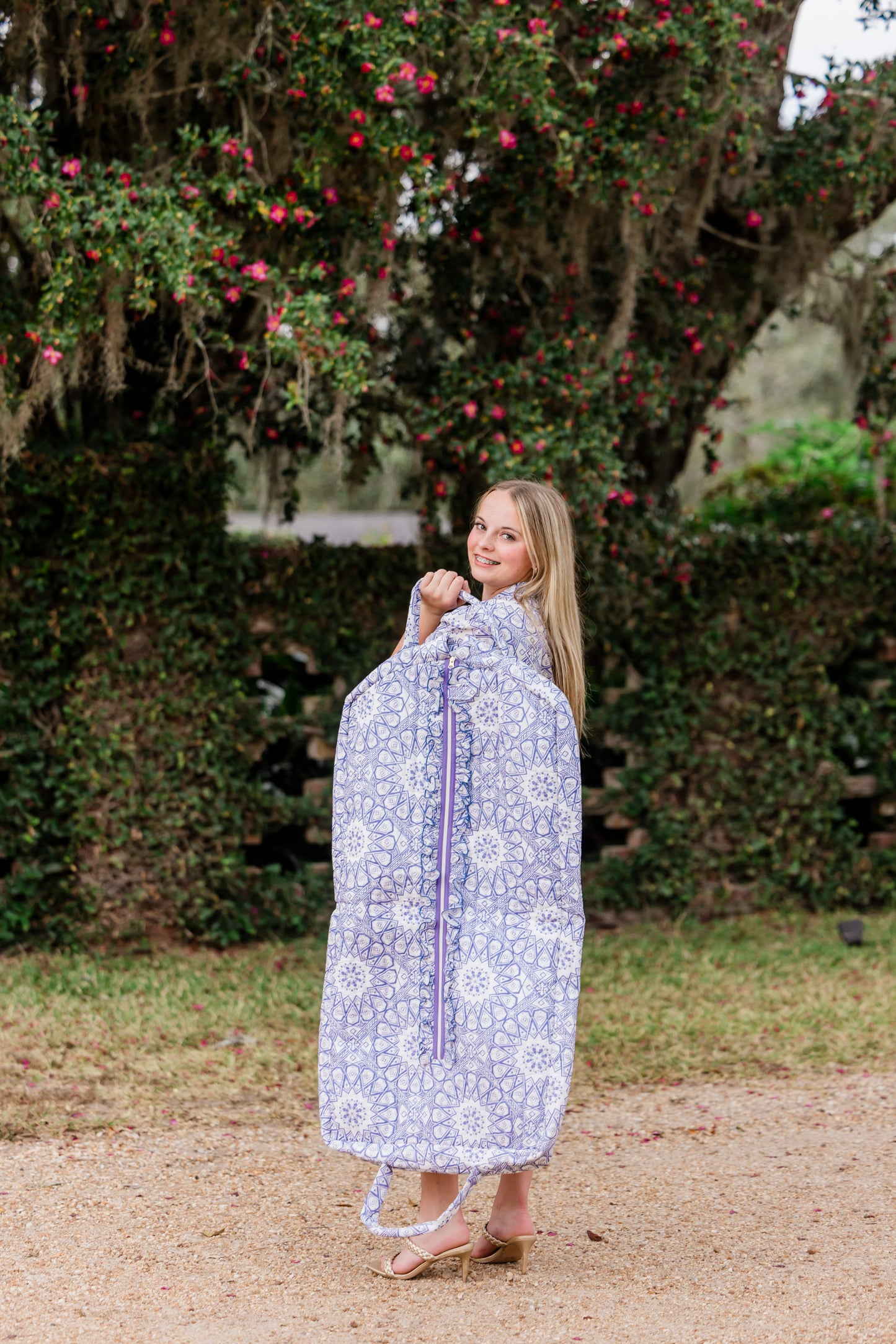 Lavende Court | Garment Bag