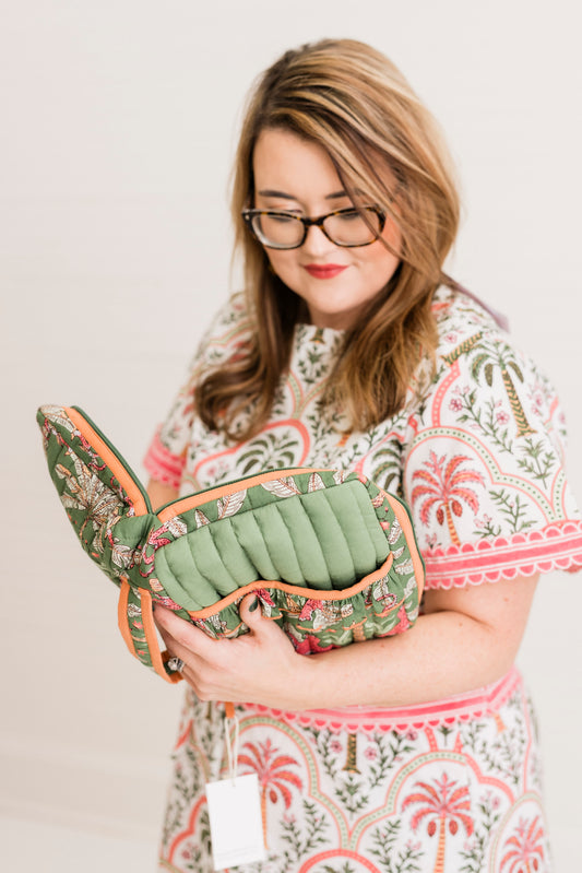Grace Royale Luxe | Quilted Scalloped Bible Cover