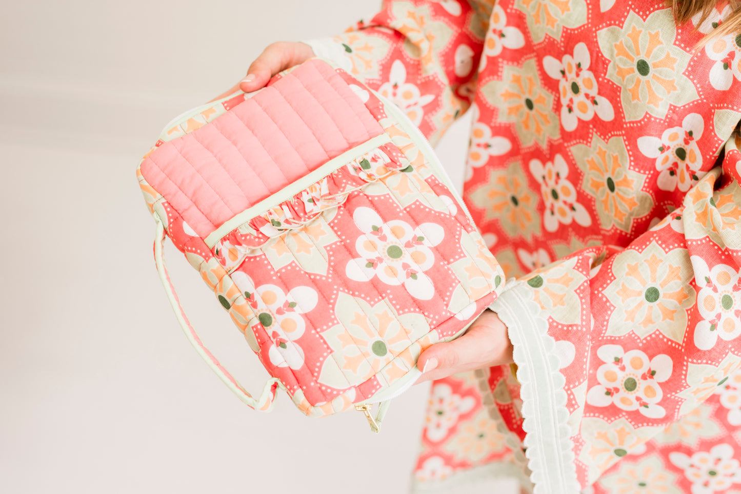 Rosetta Mosaic Luxe | Quilted Scalloped Bible Cover