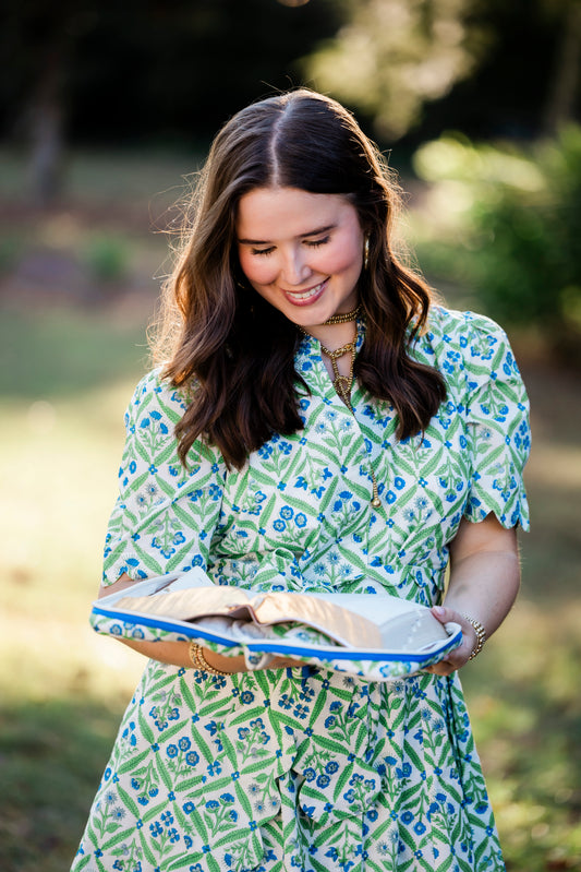 Jardin Bleu | Bible Cover