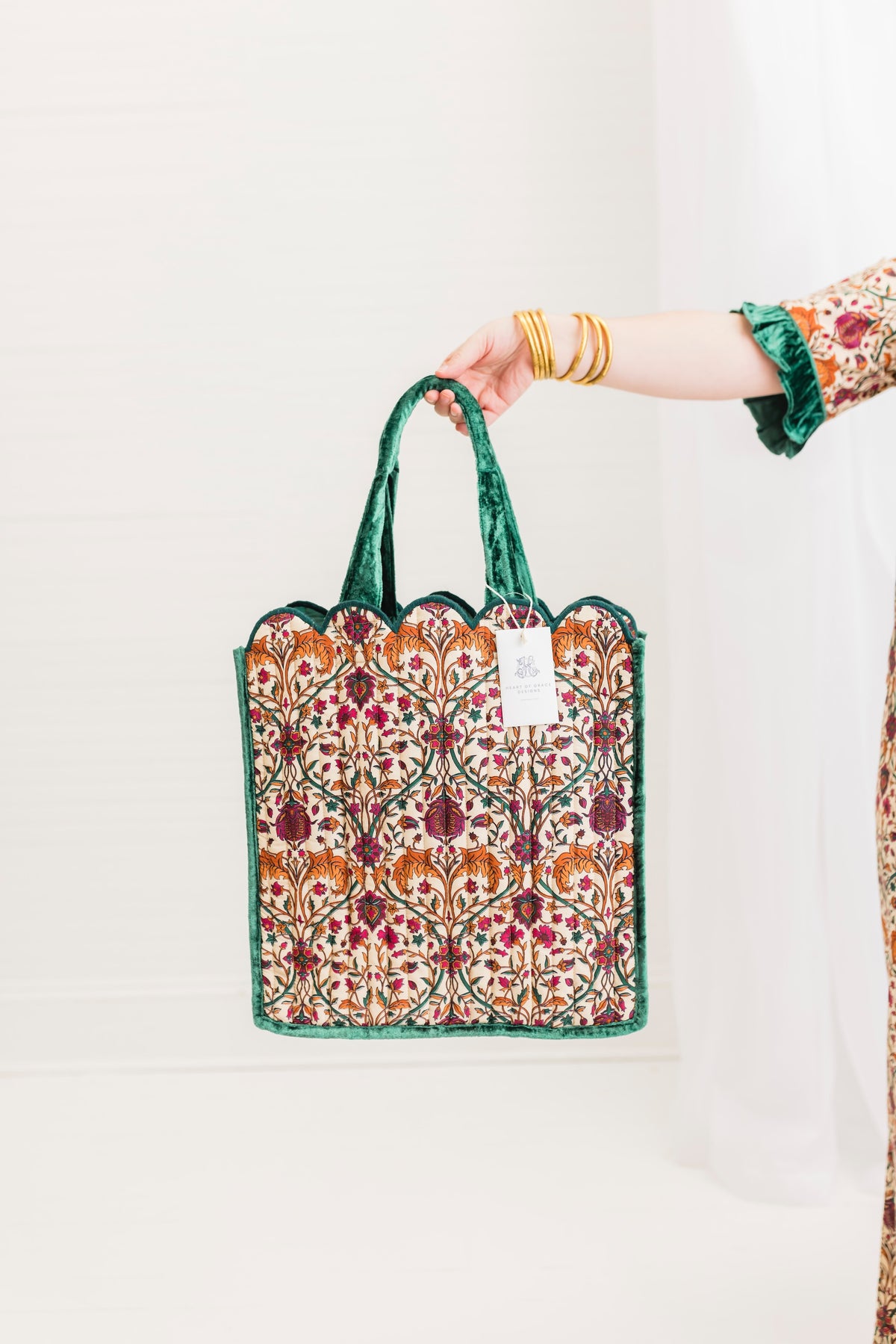 Hearthwood Linen Luxe | Quilted Regular Tote