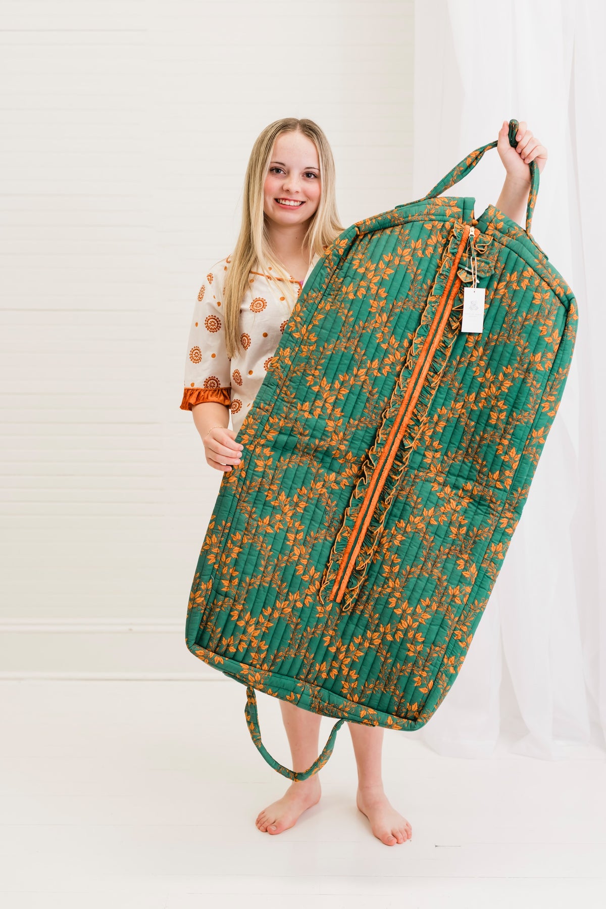 Noel Vine Luxe | Quilted Garment Bag