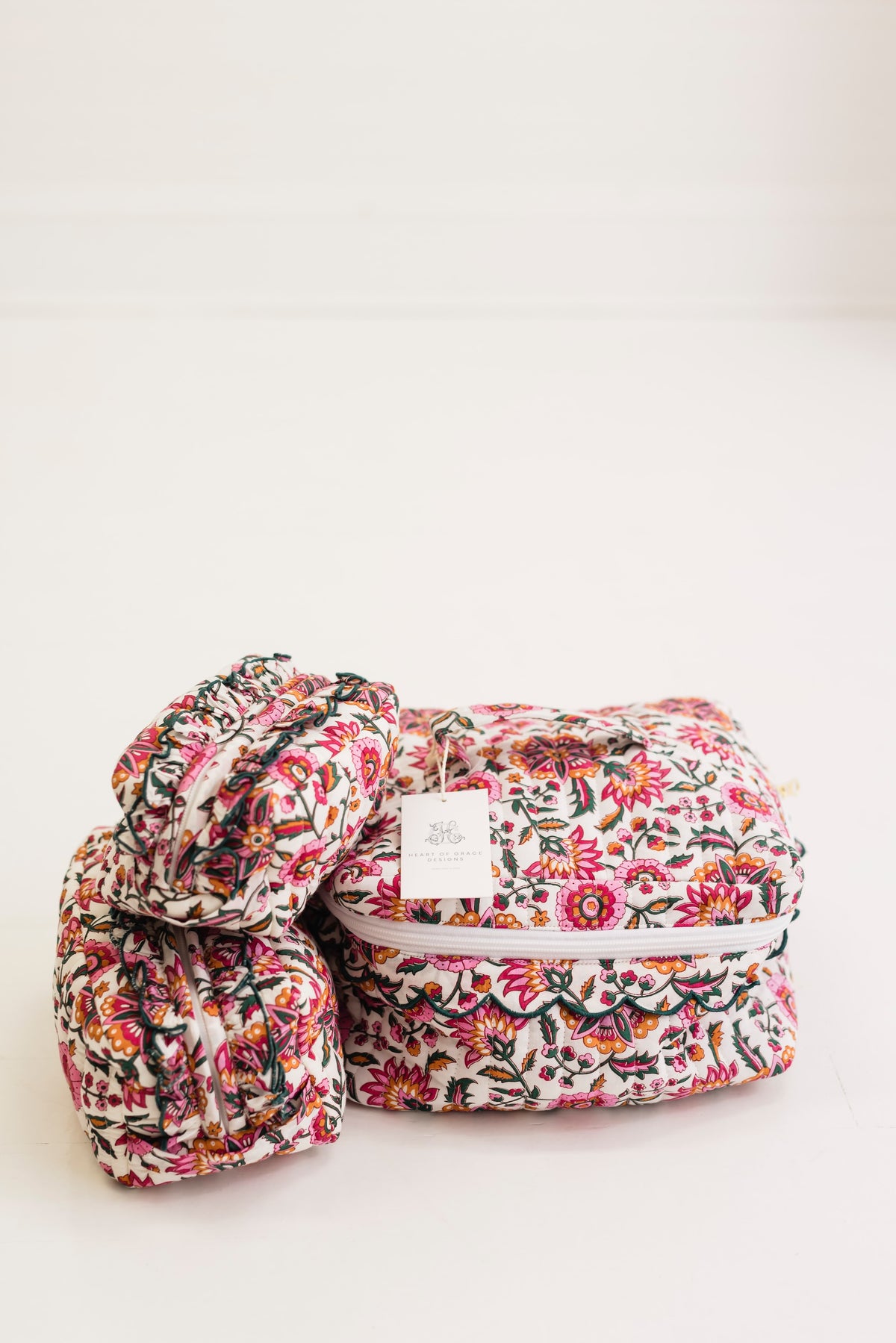 Hearthwood Garden Luxe | Quilted Cosmetic Set