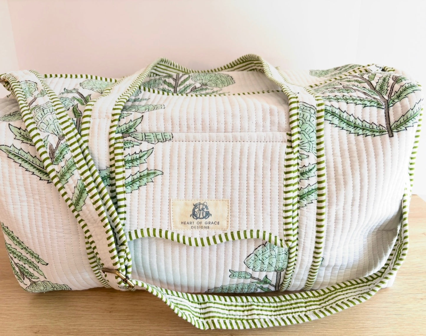 Green Haven | Large Scalloped Quilted Duffle Bag 