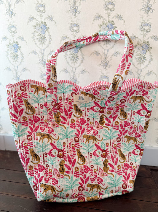Palm Party Quilted Scalloped Bucket Tote